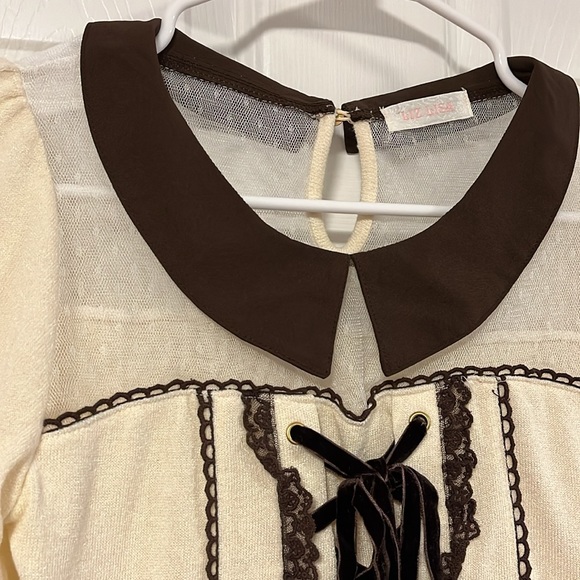 Liz Lisa Babydoll Lolita Cream & Brown Dress with Ribbon and Lace Details - Picture 4 of 10